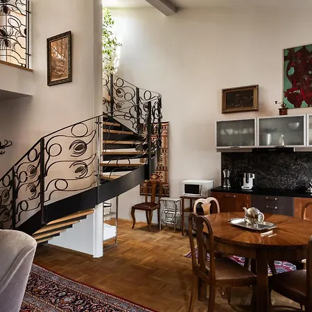Orlowska Townhouse