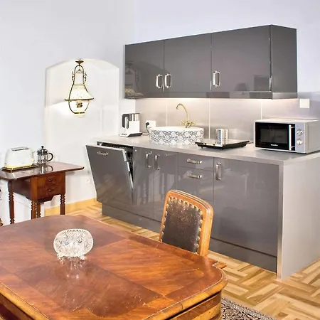 Orlowska Townhouse
